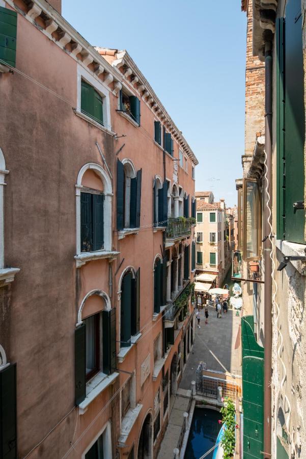 San Polo Canal View Apartments By Wonderful Italy Venedig Eksteriør billede